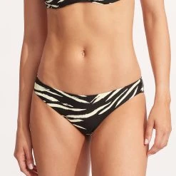 Seafolly Ladies Skin Deep Hipster Pant - Black 12 Seafolly Ladies Skin Deep Hipster Pant - Black -Seafolly shop 40473 940 Black 3