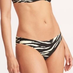 Seafolly Ladies Skin Deep Hipster Pant - Black 13 Seafolly Ladies Skin Deep Hipster Pant - Black -Seafolly shop 40473 940 Black 4