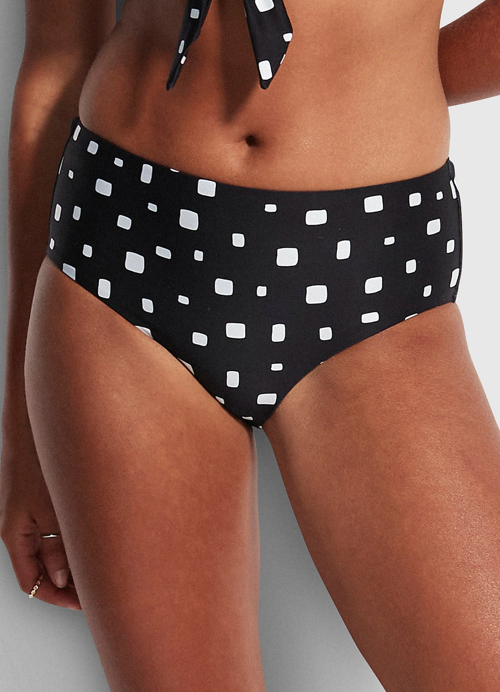 Seafolly Ladies Soft Spot Wide Side Retro - Black 7 Seafolly Ladies Soft Spot Wide Side Retro - Black - Image 5