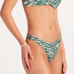 Seafolly Ladies Wild At Heart High Cut Rio - Evergreen 10 Seafolly Ladies Wild At Heart High Cut Rio - Evergreen -Seafolly shop 40682 988 Evergreen 4