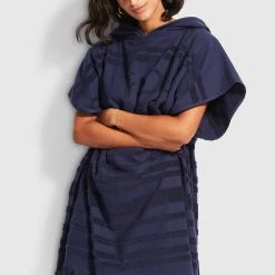 Seafolly Ladies Seaside Towel Poncho - True Navy -Seafolly shop 71752 TL True 20Navy 4 db23d91a cad2 4ed9 917f f14306115ad8