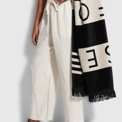 Seafolly Ladies Folly Stripe Towel - Black -Seafolly shop 71772 TL Black 6 5b30741e 7dd9 4144 9213 815e45b7e74c