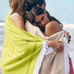 Seafolly Ladies Summer Solstice Towel - Wild Lime -Seafolly shop 71896 TL Wild 20Lime 5